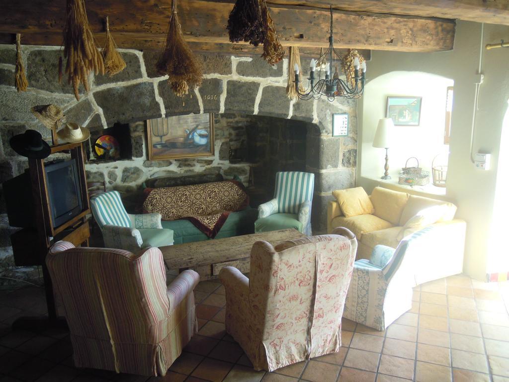 Vila Gite Le Francillon Les Estables Pokoj fotografie