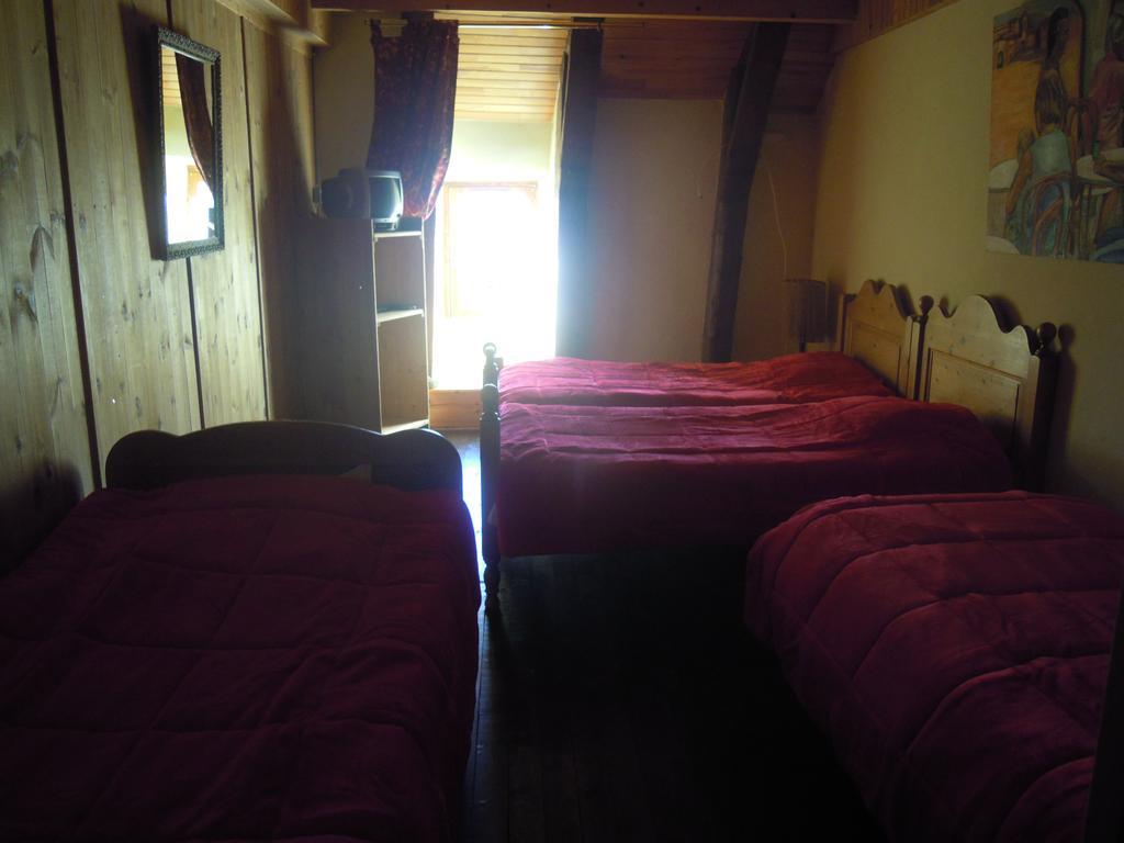 Vila Gite Le Francillon Les Estables Pokoj fotografie