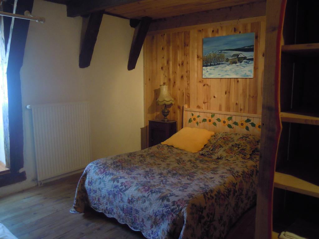 Vila Gite Le Francillon Les Estables Pokoj fotografie