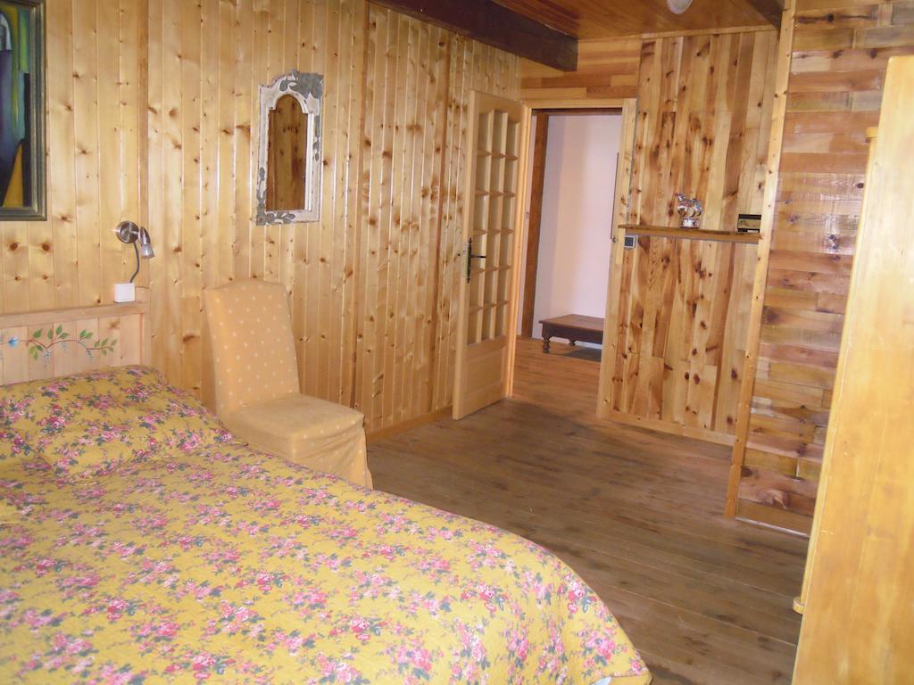 Vila Gite Le Francillon Les Estables Pokoj fotografie