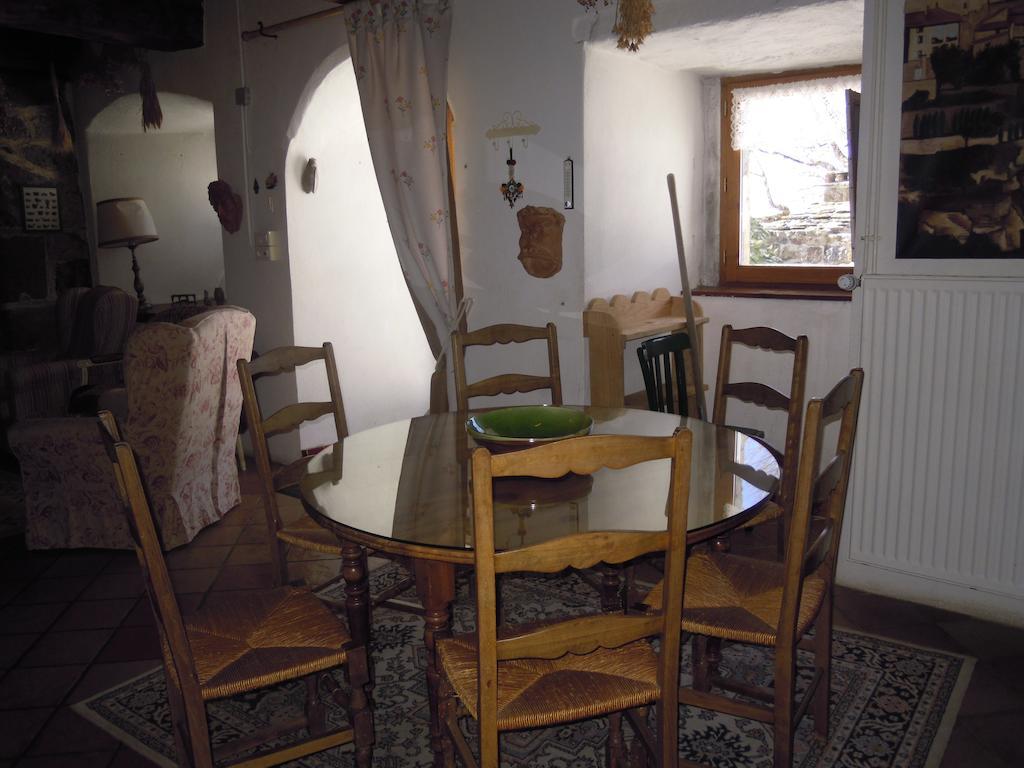 Vila Gite Le Francillon Les Estables Exteriér fotografie